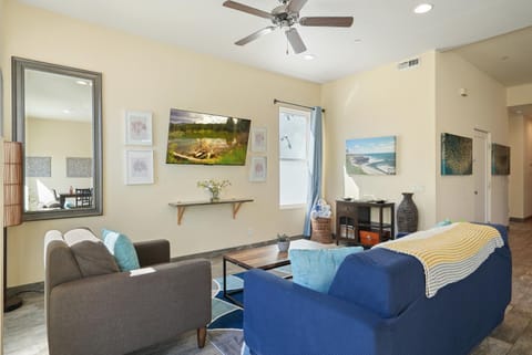 Mission Paradise - Spa, Pet Friendly, Steps2Sand Haus in Mission Beach