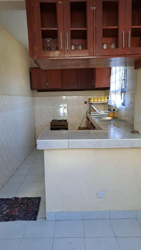 Mahnoor Airbnb Apartment Bed and Breakfast in Mombasa