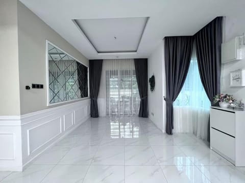 CasaVille Homestay Maison in Johor Bahru