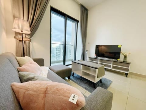 3 Room Cozy Comfy 1-11 pax Old Klang Road 7 min to Midvalley Eigentumswohnung in Petaling Jaya