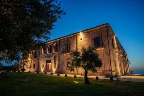 Property building, Garden, Landmark view