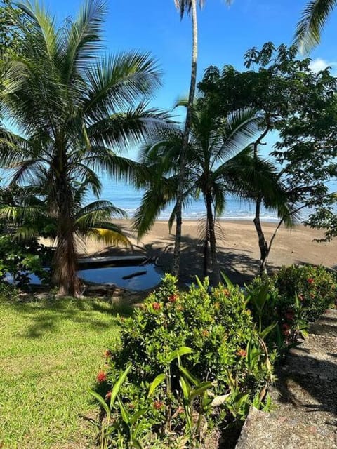 Drake Bay Cabina - ON THE BEACH - La Joyita Maison in Bahia Drake