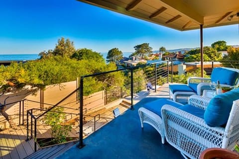 Endless Vistas On The Cove Perfection - Spa, Pet-Friendly, Stunning Views, Large Parking & AC House in La Jolla Shores