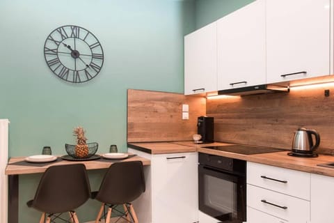 Virginia's Luxury Suite 4 Apartment in Volos