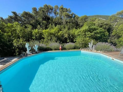 Hot Tub, Solarium, Swimming pool