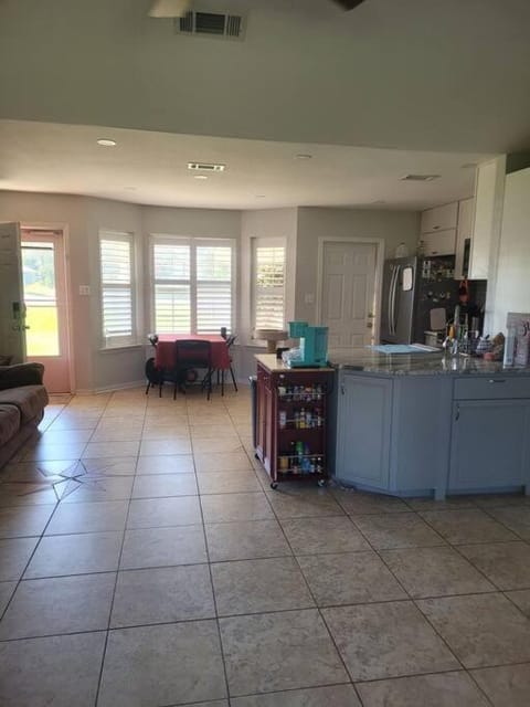 Beautiful 3 bedroom home 4 minutes from the beach Maison in Perdido Key