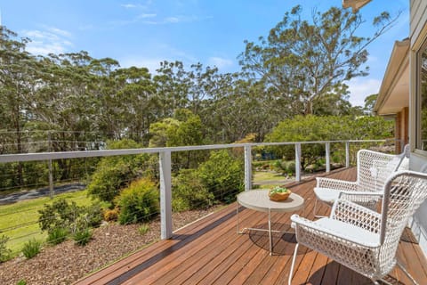 White Sands House by Experience Jervis Bay House in Vincentia