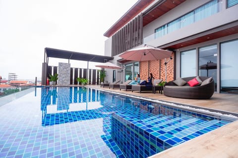 Pool view, Swimming pool