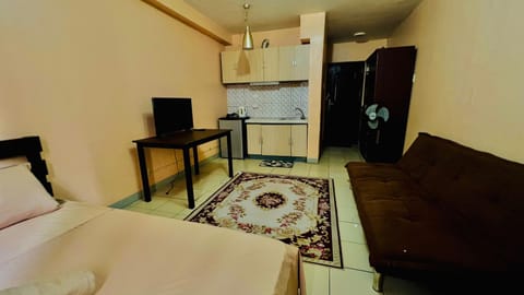 Studio condo Saekyung village 1 Free pool Near airport Apartment in Lapu-Lapu City