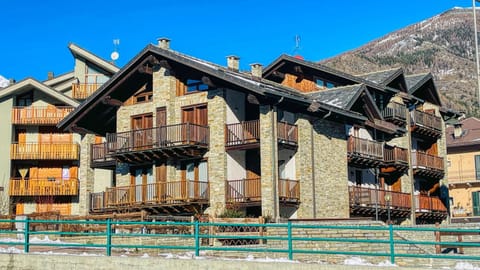 Appartamento Sol Leone - Affitti Brevi Italia Condo in Bardonecchia