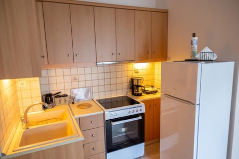 Coffee/tea facilities, Kitchen or kitchenette, pet friendly, stove