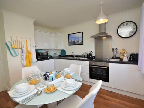 2 Bed in Minehead 75338 Apartment in Minehead