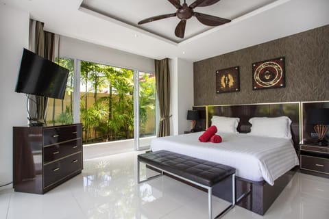 Spacious Villa Dragon D, 4BR, Private Pool, Chalong Bay View Chalet in Chalong