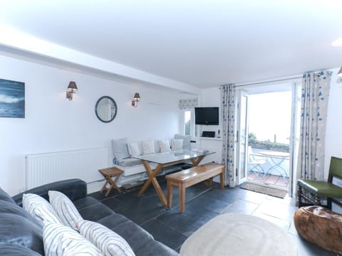 2 Bed in Aberdovey DY016 Haus in Aberdyfi