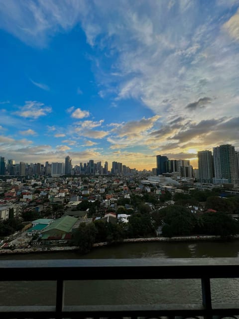 Minimalist Nordic 1BR With Balcony River View Apartment in Mandaluyong