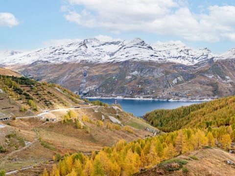 Studio Home Club - Lavachet-12 by Interhome Apartment in Val dIsere