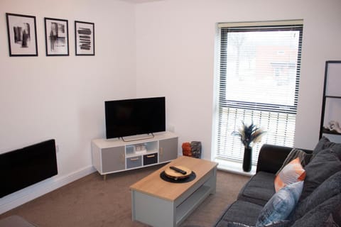ChicCityApartment - Free parking - Perfect for contractors - Close to Molineux Stadium Condo in Wolverhampton