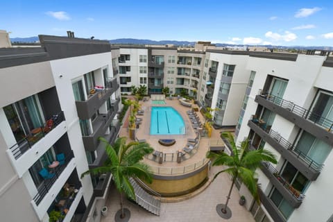 MDR Studio Apartment Luxury pool, gym, parking, jacuzzi. Eigentumswohnung in Marina del Rey