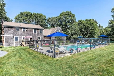 Wow Private Pool Game Room and Fire Pit Casa in Brewster