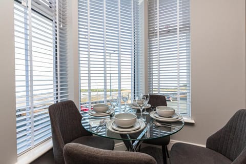 Stylish Seafront 2 Bedroom Apartment - Brand New Condo in Morecambe