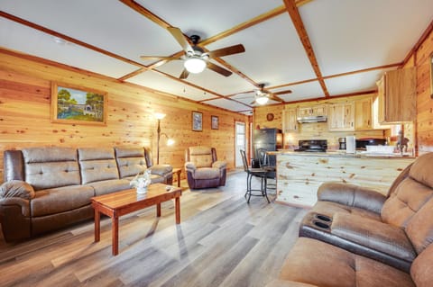 Troy Cabin with River Access Fish, Kayak and More! House in Lake Tillery