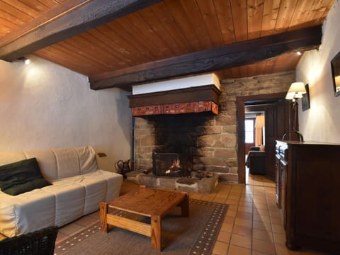 Authentic cottage nearby a beautiful forest Maison in Vielsalm