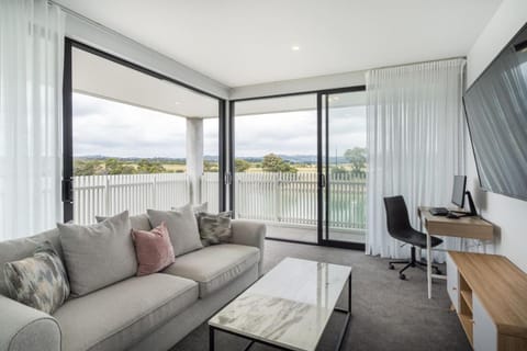 Sunset Marina - An Architectural Gem by the Beach Chalet in Dromana