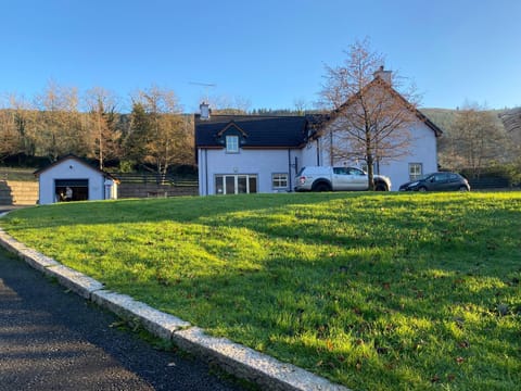 Rostrevor Valley House -Mountainside Hot Tub View House in Northern Ireland