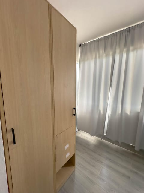 Bedroom, wardrobe