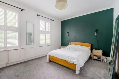 Cosy tranquil semi-detach house Appartamento in Beckenham