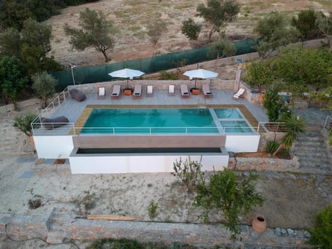 Pool view, Swimming pool, sunbed