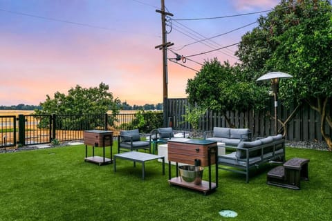 Patio, Garden view