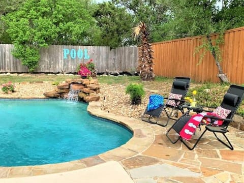 Fun Getaway With Private Pool Boat Ramp and More House in Lago Vista