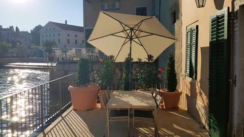 Balcony/Terrace, Balcony/Terrace