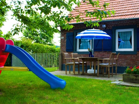 Holiday home in North Limburg with enclosed garden Haus in Limburg (province)