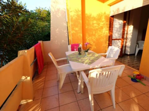 View (from property/room), Balcony/Terrace, furniture