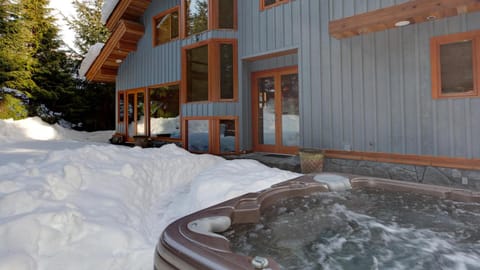 Peak View Chalet | Spacious Chalet, Stunning Mountain Views, Private Hot Tub House in Whistler