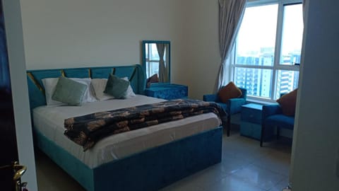 22 R3 Luxury Room in a 4-bedroom apartment with private washroom outside the room ### 22 R3 غرفة فاخرة في شقة 4 غرف نوم مع حمام خاص خارج الغرفة ### Copropriété in Ajman