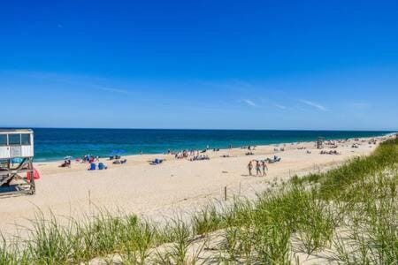 Less than 2 Mi to Nauset Beach Restaurants & More House in Orleans
