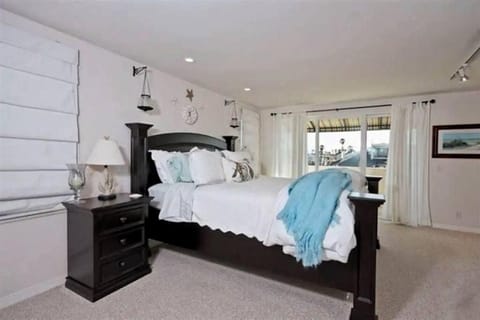 Luxury Beach Home · Picture Perfect Paradise! Villa in Oxnard