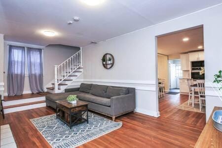 Luxe Bartram Beach Retreat 4BD - 3BA Maison in Ventnor City