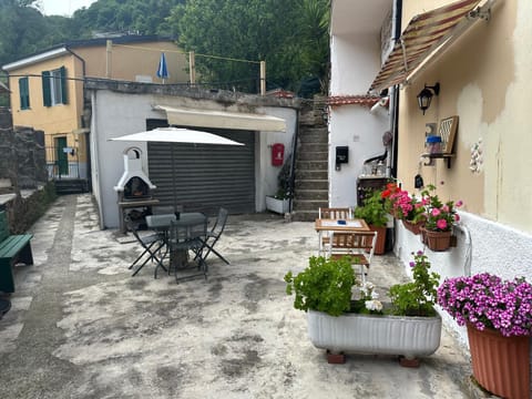 Affittacamere l'Acciuga Bed and Breakfast in Province of Massa and Carrara