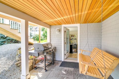 Pet-Friendly Garden Studio about 25 Mi to Boston! Apartamento in Scituate