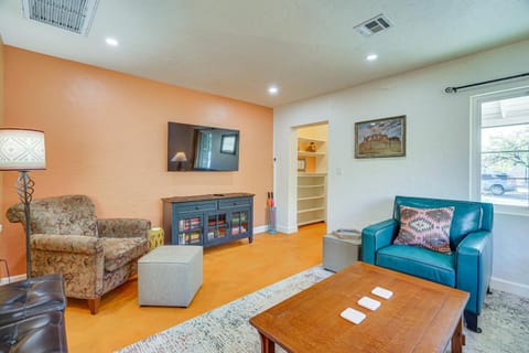 Ideally Located Tucson Townhome 2 Mi to Downtown! House in Tucson