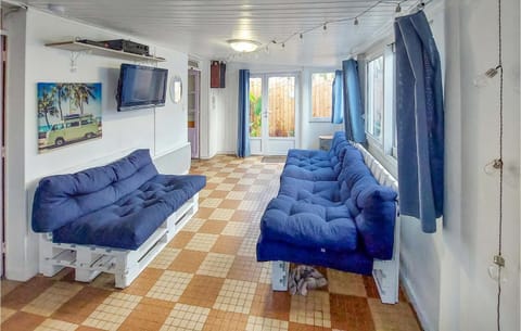 4 Bedroom Lovely Home In L Aiguillon Sur Mer House in La Faute-sur-Mer
