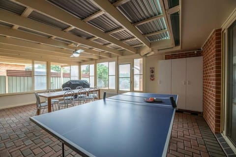 Windsor - Large Entertaining Area, Family Retreat House in Dubbo