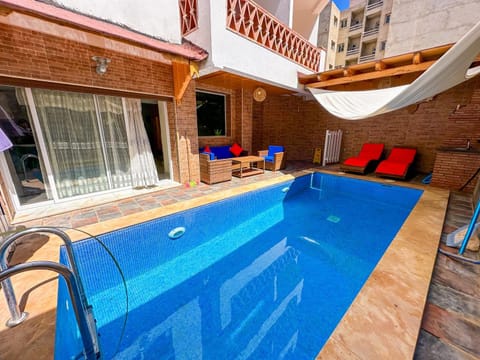 Patio, View (from property/room), Balcony/Terrace, Pool view, Swimming pool, sunbed