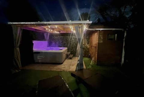 Patio, Night, Natural landscape, Hot Tub