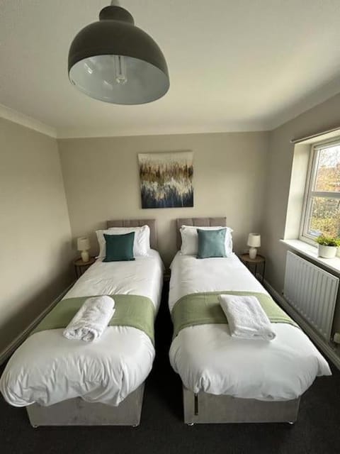 Modern & Comfortable with Free Parking Wohnung in Bedford