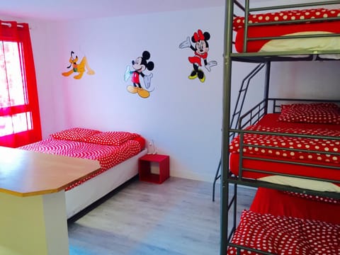 bunk bed